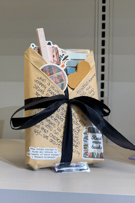 BLIND DATE BOOK